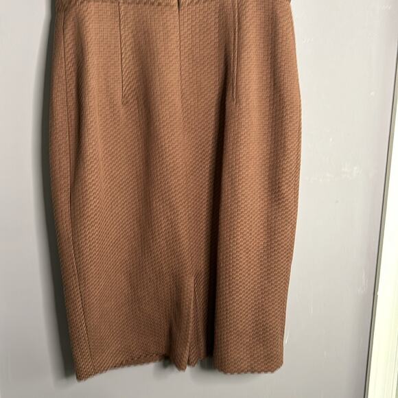 Jones NY Brown Textured Sleeveless Dress With Jeweled Neckline Size 4 - Picture 7 of 9